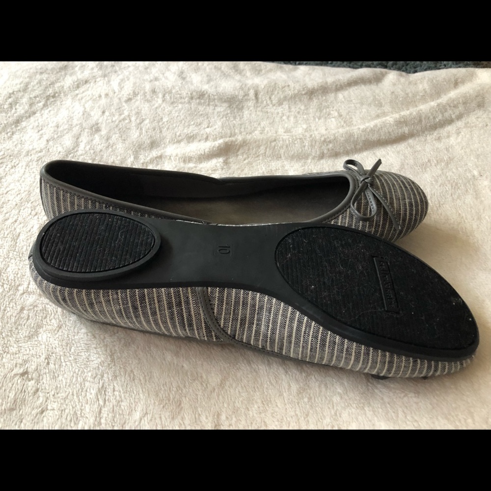 Kelly & Katie grey flats - Picture 3 of 3